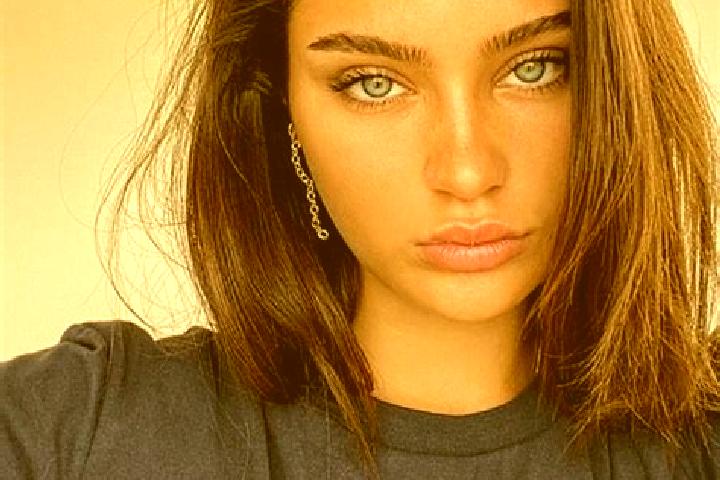 Kinsley, 25, a brunette brown-eyed caribbean companion based in Isola. Offering Duos, 69, Erotic Massage, Tantra. Available for incall and outcall, day and e...
