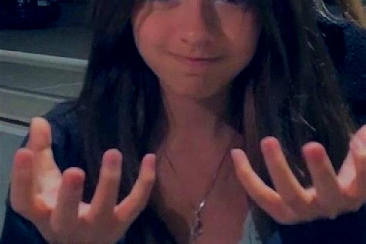 Kinsley, 25, a brunette brown-eyed caribbean companion based in Roeze-sur-Sarthe. Offering Domination, Couples, BDSM, 69. Available for incall and outcall, o...