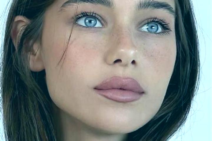 Kinsley, 25, a brunette brown-eyed indian companion based in Alahanpanjang. Offering Travel Companion, OWO, Couples, Domination. Available for incall and out...