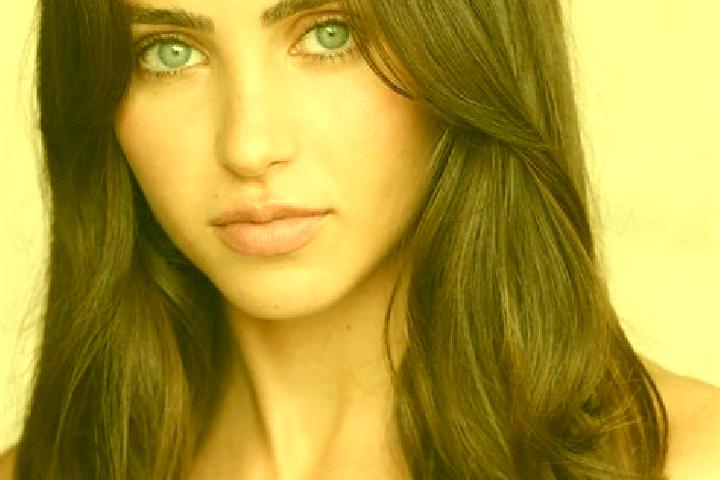 Kinsley, 25, a brunette brown-eyed latina companion based in Plasencia. Offering BDSM, GFE, Massage. Available for incall and outcall, overnight bookings ava...