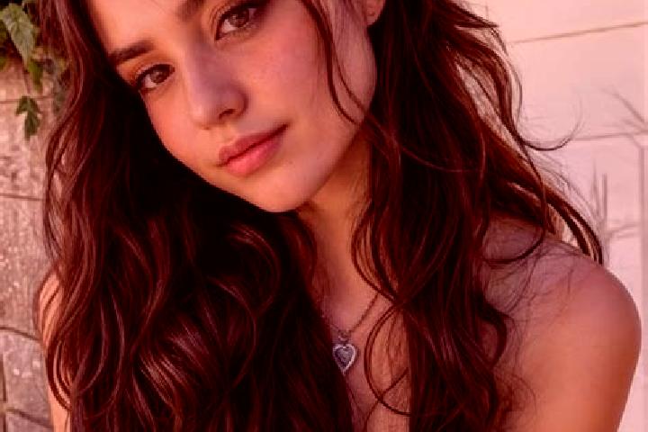 Kinsley, 25, a brunette hazel-eyed indian companion based in Arc-sous-Cicon. Offering Deep French Kissing, Overnight, Dinner Date, Fetish. Available for inca...