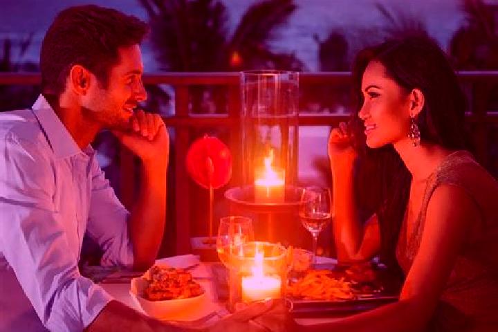 Kinsley, 25, a red amber-eyed middle eastern companion based in Cosoveni. Offering 69, Erotic Massage, Couples, Dinner Date. Available for incall and outcall...