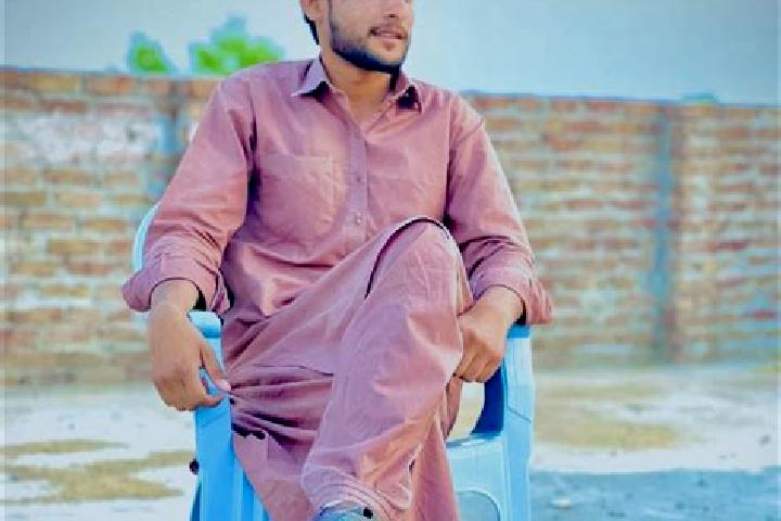 Kinsley, 25 — Escort in Bhalwal, Pakistan