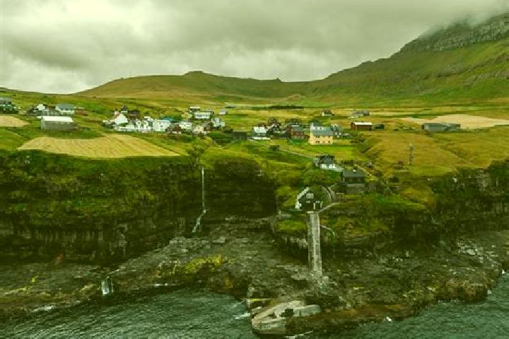 Kinsley, 25 — Escort in Eidi, Faroe Islands