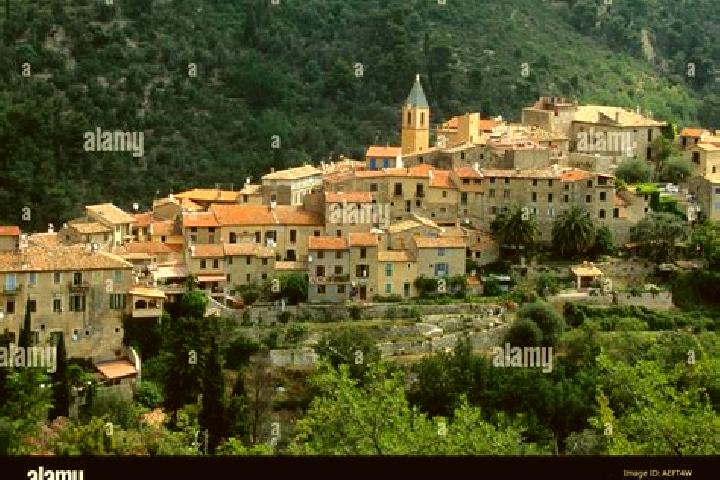 Kinsley, 25 — Escort in Gorbio, France
