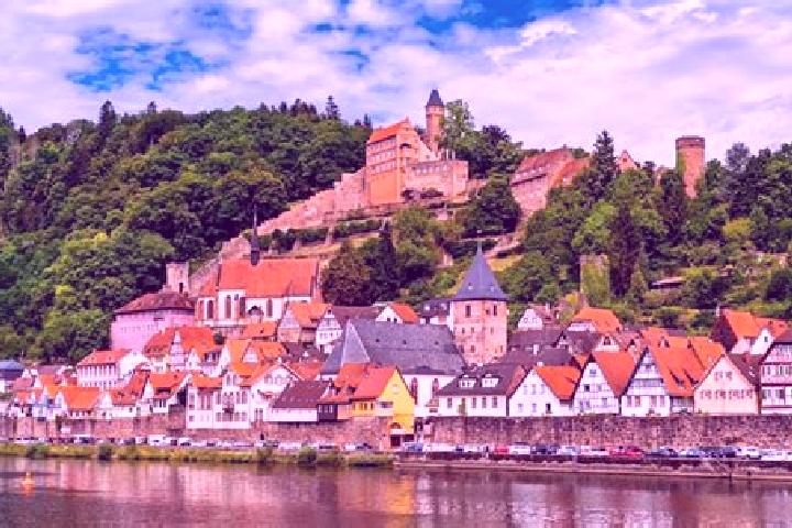 Kinsley, 25 — Escort in Hirschhorn, Germany