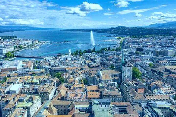 Kinsley, 25 — Escort in Versoix, Switzerland