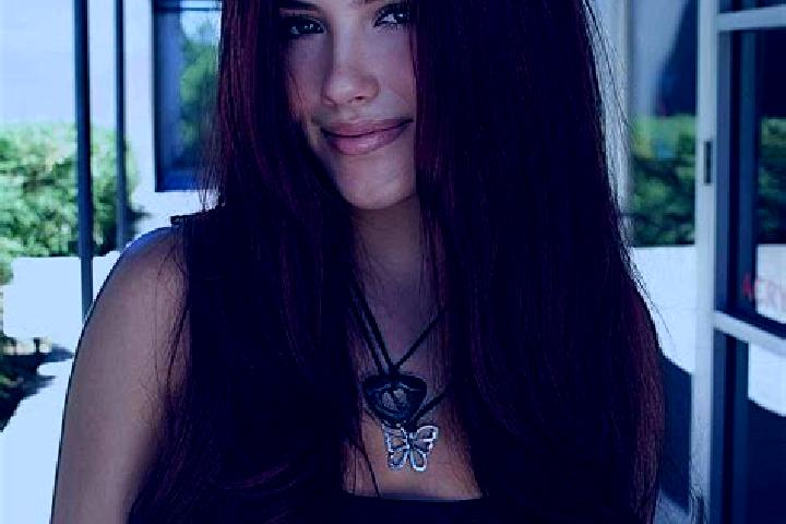 Kinsley, 26, a auburn dark-eyed european companion based in Rantang. Offering Roleplay, Overnight, BDSM, Prostate Massage. Available for incall and outcall, ...