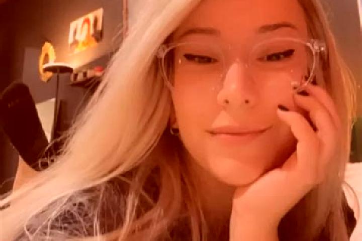 Kinsley, 26, a blonde grey-eyed mediterranean companion based in Lury-sur-Arnon. Offering 69, Roleplay, Travel Companion. Available for incall and outcall, d...