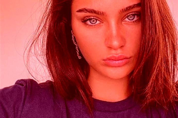 Kinsley, 26, a brunette blue-eyed ebony companion based in Rocamadour. Offering Overnight, Erotic Massage, Deep French Kissing, Striptease, Roleplay. Availab...