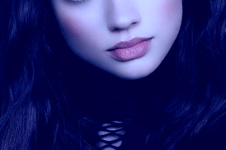 Kinsley, 26, a brunette dark-eyed european companion based in Dahira. Offering Erotic Massage, Overnight, Deep French Kissing, BDSM. Available for incall and...
