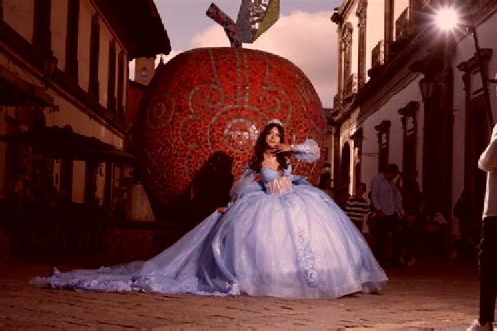 Kinsley, 26 — Escort in Apan, Mexico
