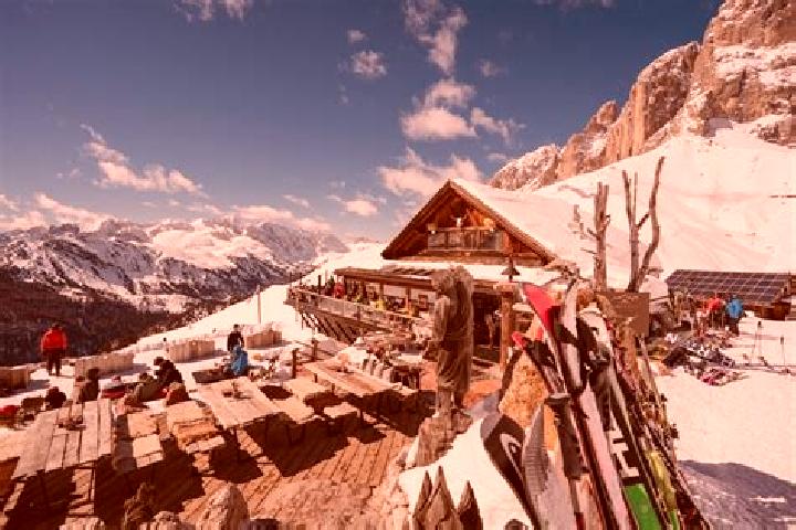 Kinsley, 26 — Escort in Campitello di Fassa, Italy