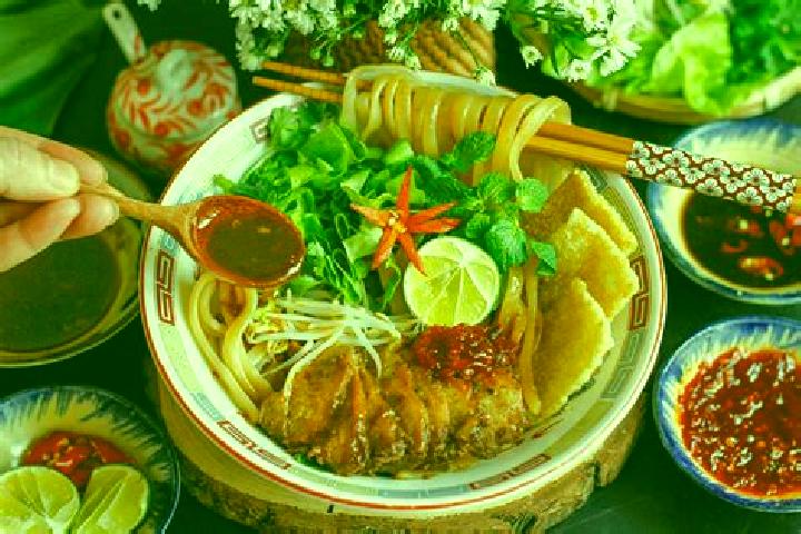 Kinsley, 26 — Escort in Cho Lau, Vietnam