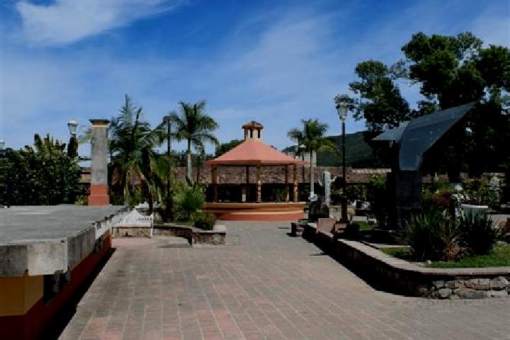 Kinsley, 26 — Escort in El Tuito, Mexico