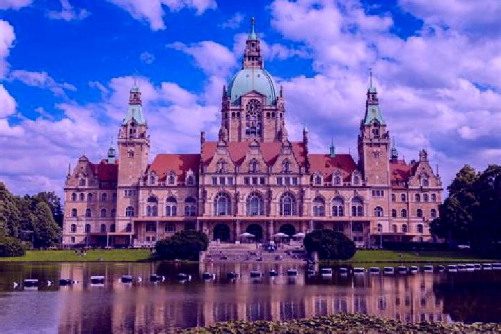 Kinsley, 26 — Escort in Friedeburg, Germany