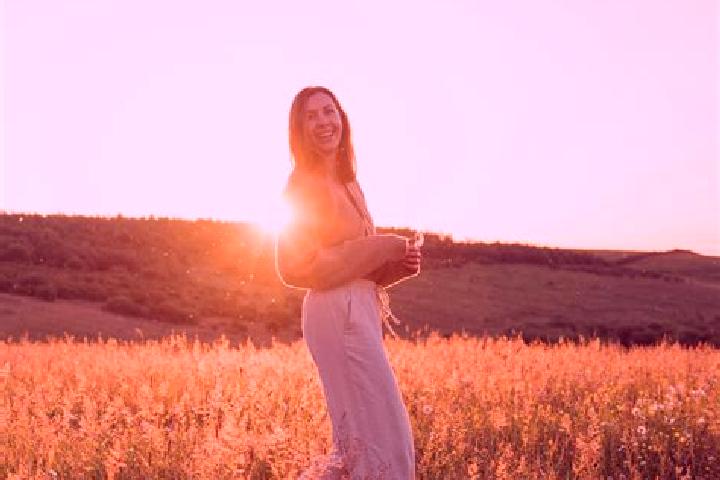 Kinsley, 26 — Escort in Lusina, Poland