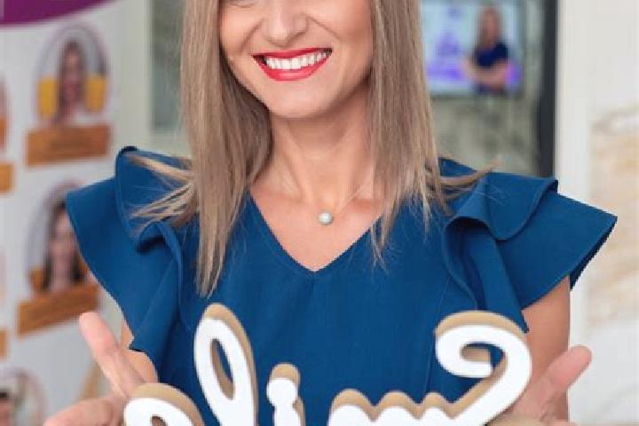 Kinsley, 26 — Escort in Obreja, Romania