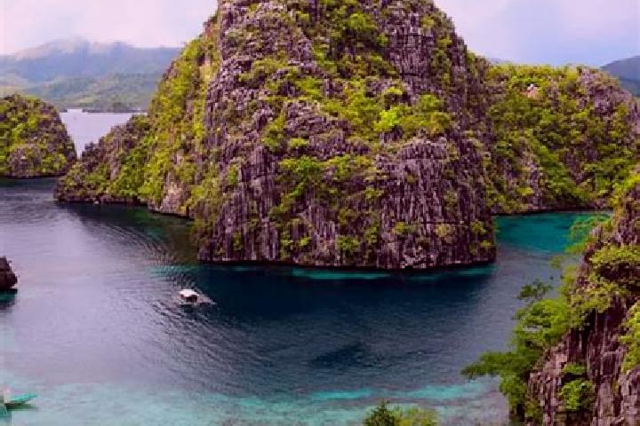 Kinsley, 27 — Escort in Aramawayan, Philippines