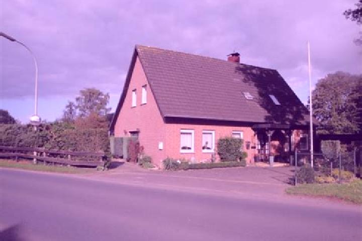 Kinsley, 27 — Escort in Badbergen, Germany