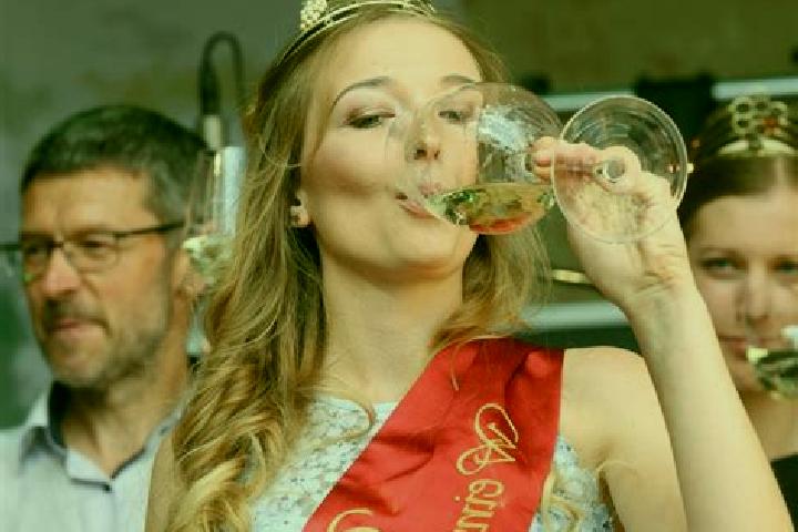 Kinsley, 27 — Escort in Grossheringen, Germany