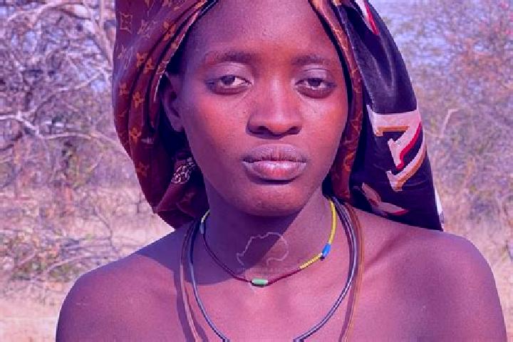 Kinsley, 27 — Escort in Humbe, Angola