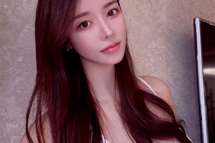 Kinsley, 27 — Escort in Huozhuangzi, China