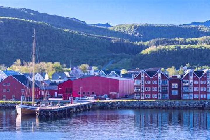 Kinsley, 27 — Escort in Melbu, Norway