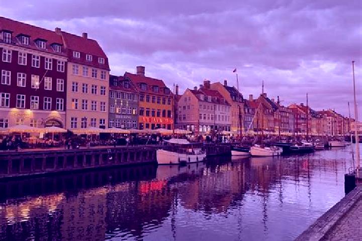 Kinsley, 27 — Escort in Middelfart, Denmark