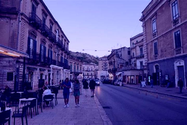 Kinsley, 27 — Escort in Modica, Italy