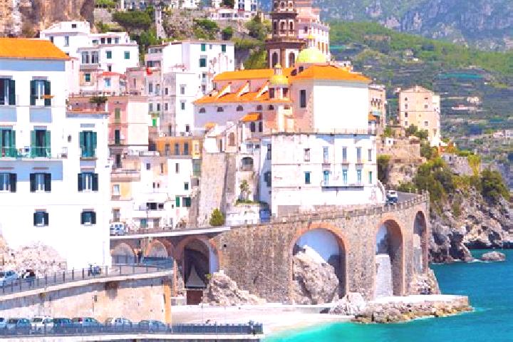 Kinsley, 27 — Escort in Pietrabbondante, Italy