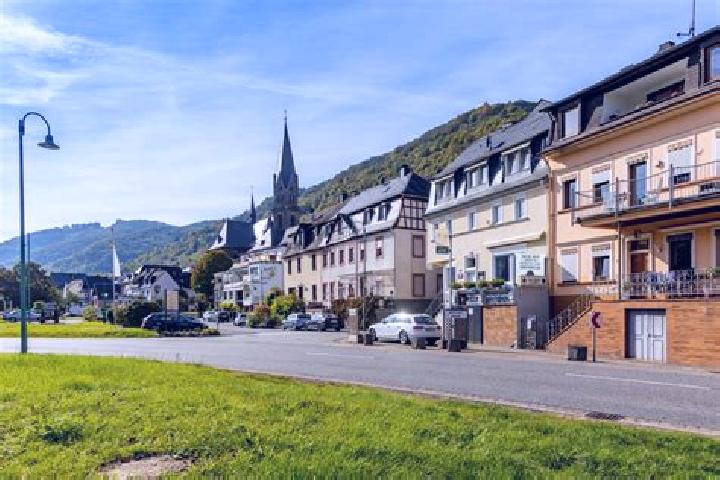 Kinsley, 27 — Escort in Sankt Aldegund, Germany