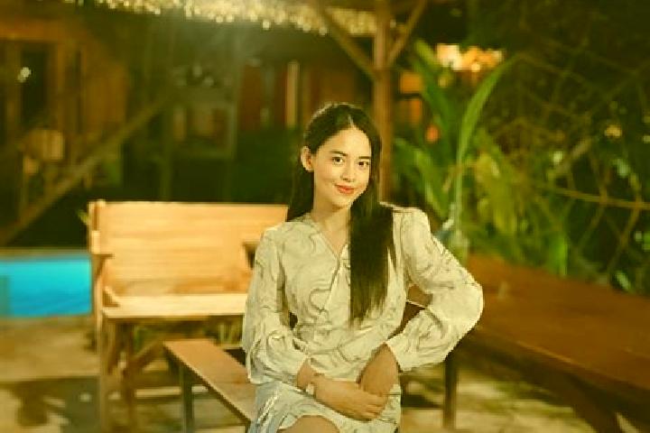 Kinsley, 27 — Escort in Taliwang, Indonesia