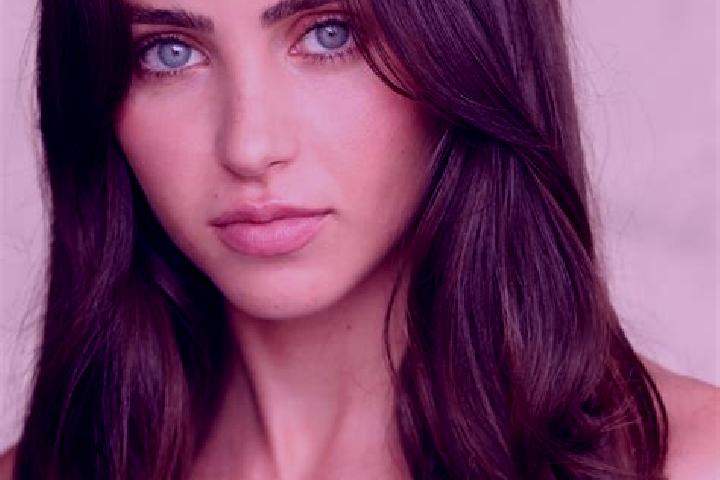 Kinsley, 28, a brunette amber-eyed mediterranean companion based in Obermarchtal. Offering Dinner Date, Striptease, Tantra, Roleplay, Duos. Available for inc...