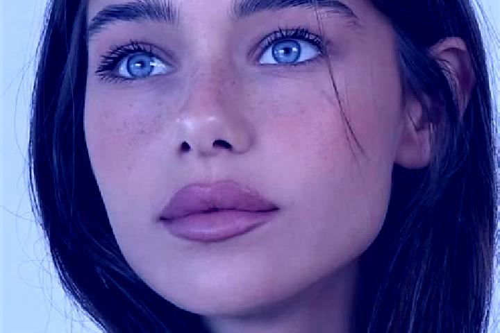 Kinsley, 28, a brunette grey-eyed slavic companion based in La Grita. Offering Massage, Couples, CIM. Available for incall and outcall, day and evening dates.
