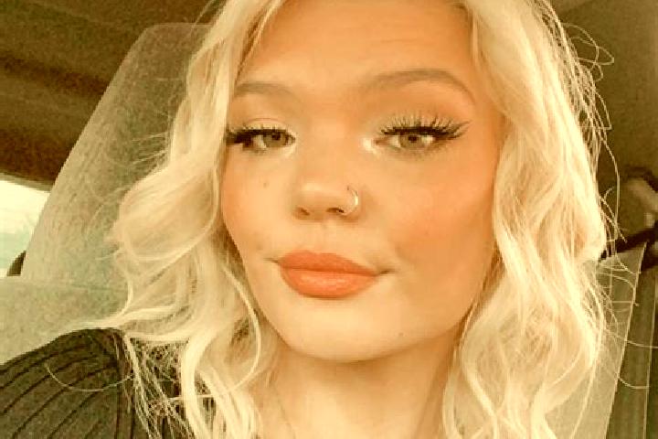 Kinsley, 28 — Escort in Kula, Turkey