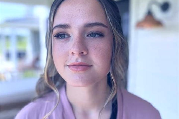 Kinsley, 28 — Escort in Merriam Woods, United States