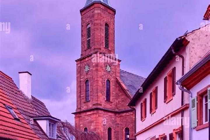 Kinsley, 28 — Escort in Neckargemund, Germany