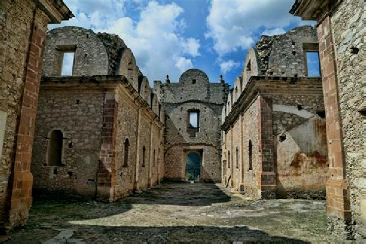 Kinsley, 28 — Escort in Santa Maria Jalapa del Marques, Mexico