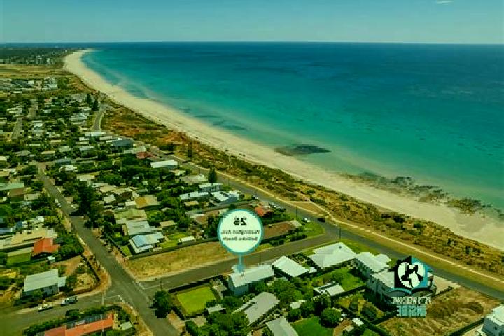 Kinsley, 28 — Escort in Sellicks Beach, Australia