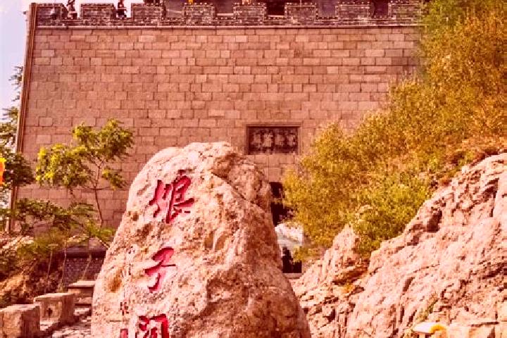 Kinsley, 28 — Escort in Yangquan, China