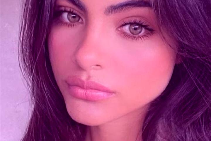 Kinsley, 29, a brunette green-eyed caucasian companion based in Wright. Offering Duos, Erotic Massage, BDSM, Travel Companion, Couples. Available for incall ...