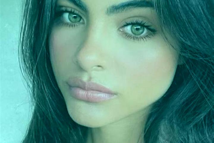Kinsley, 29, a brunette green-eyed indian companion based in Gallipolis Ferry. Offering Domination, Erotic Massage, GFE, Striptease. Available for incall and...