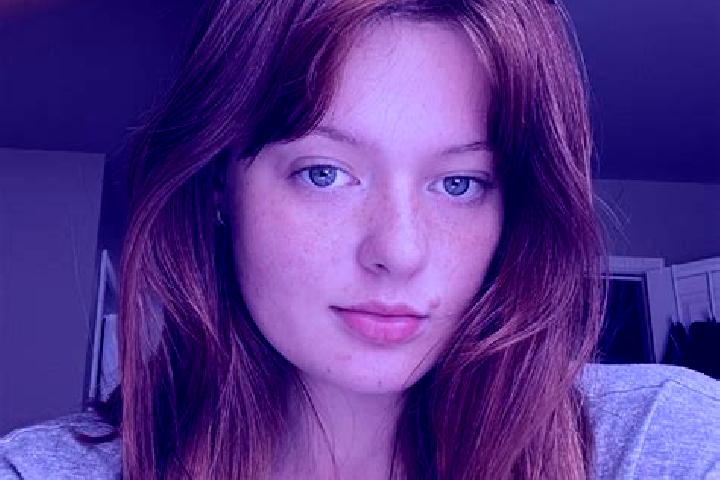 Kinsley, 29, a red hazel-eyed european companion based in Sciotodale. Offering Roleplay, Couples, Erotic Massage. Available for incall and outcall, day and e...