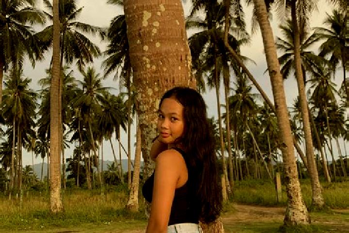 Kinsley, 29 — Escort in Burdeos, Philippines