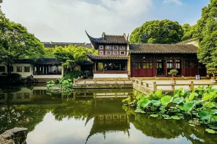 Kinsley, 29 — Escort in Liuyuan, China