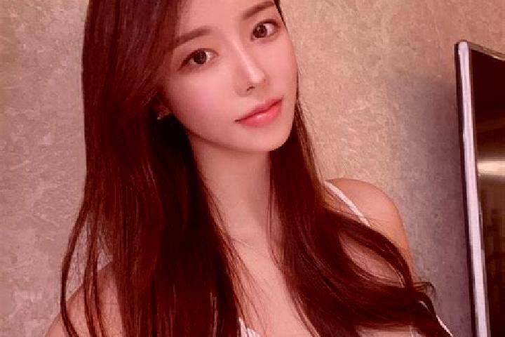 Kinsley, 29 — Escort in Tiepo, China