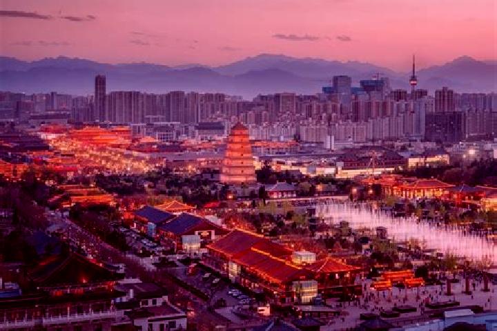 Kinsley, 29 — Escort in Xin an, China