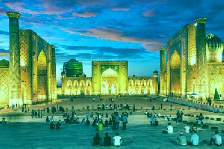 Kinsley, 29 — Escort in Ziyodin Shaharchasi, Uzbekistan