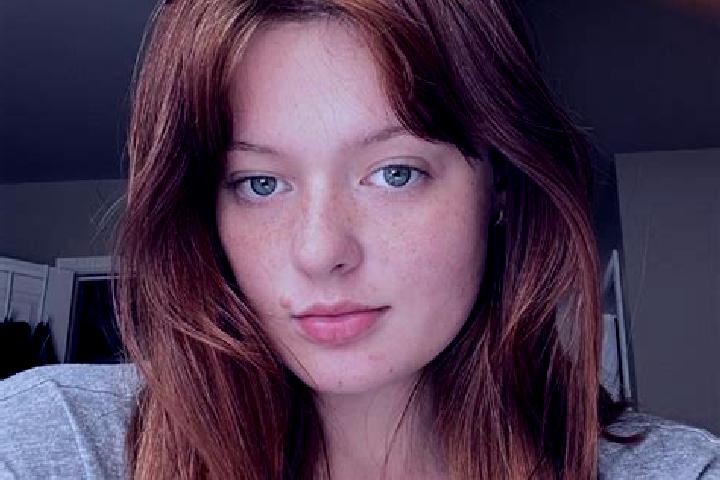 Kinsley, 30, a auburn amber-eyed mediterranean companion based in Pina de Ebro. Offering OWO, Erotic Massage, Couples, Massage. Available for incall and outc...